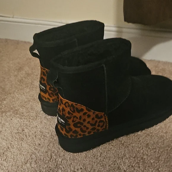 Koolaburra Black Ankle Boots With Leopard Print - Picture 3 of 6